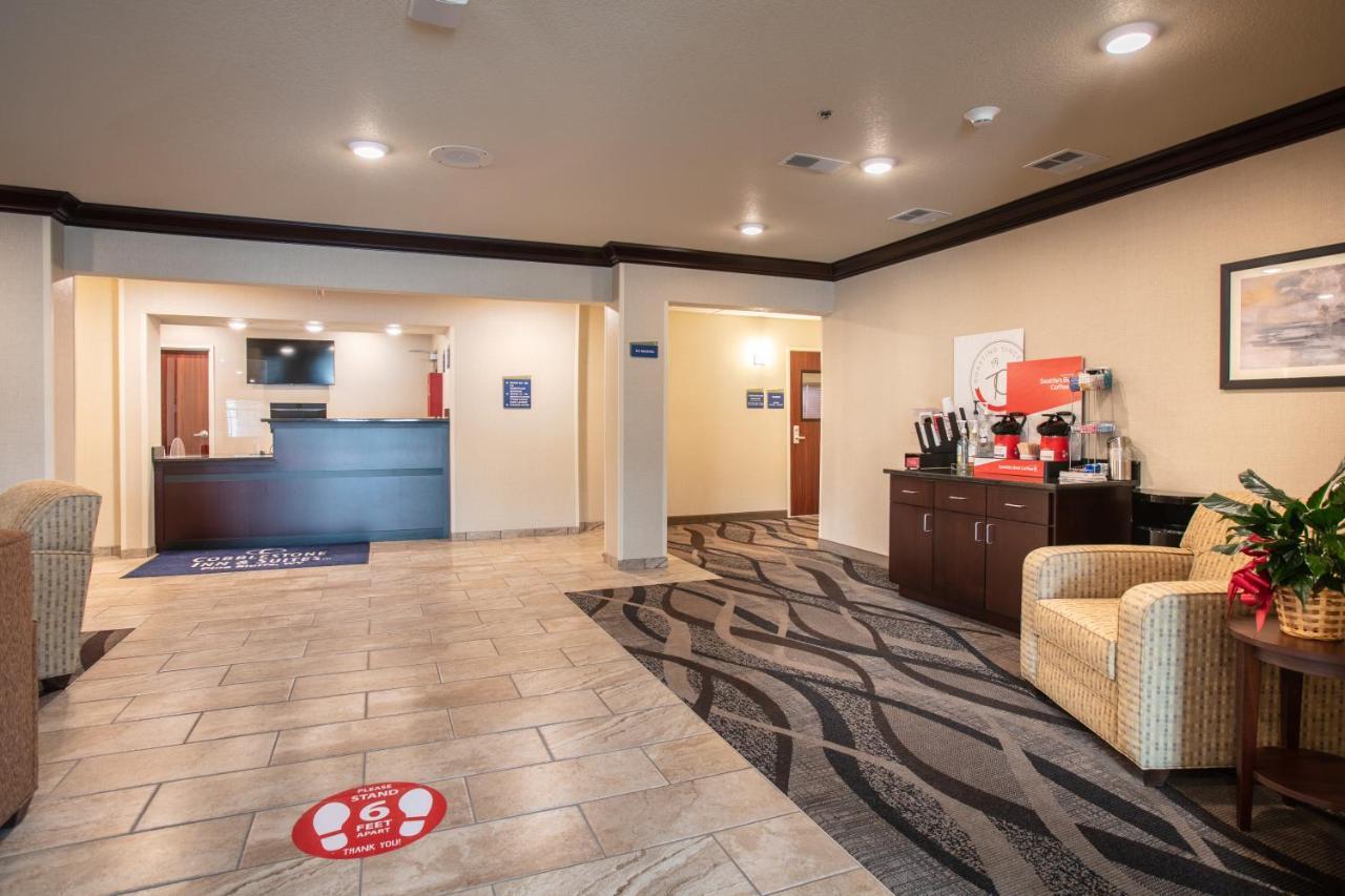 Cobblestone Inn & Suites - Pine Bluffs ภายนอก รูปภาพ