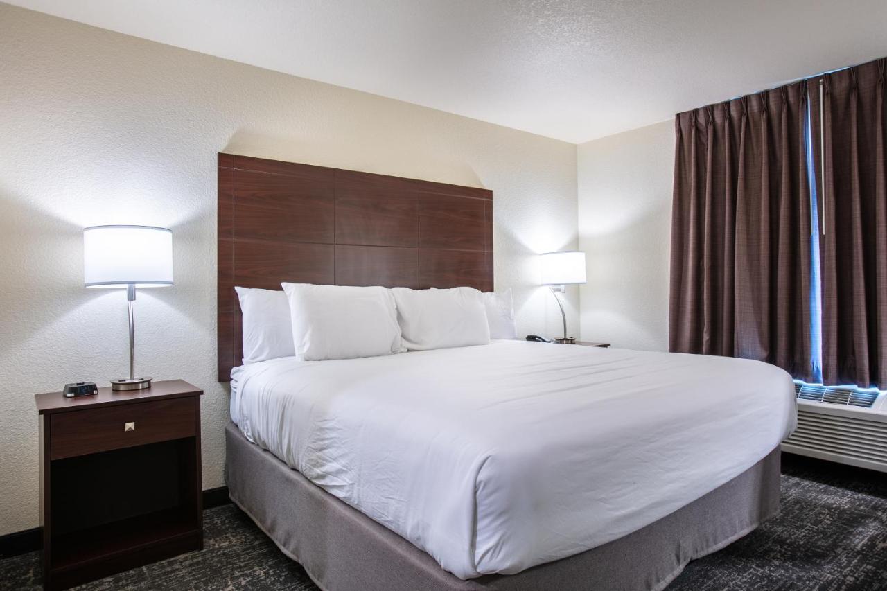 Cobblestone Inn & Suites - Pine Bluffs ภายนอก รูปภาพ