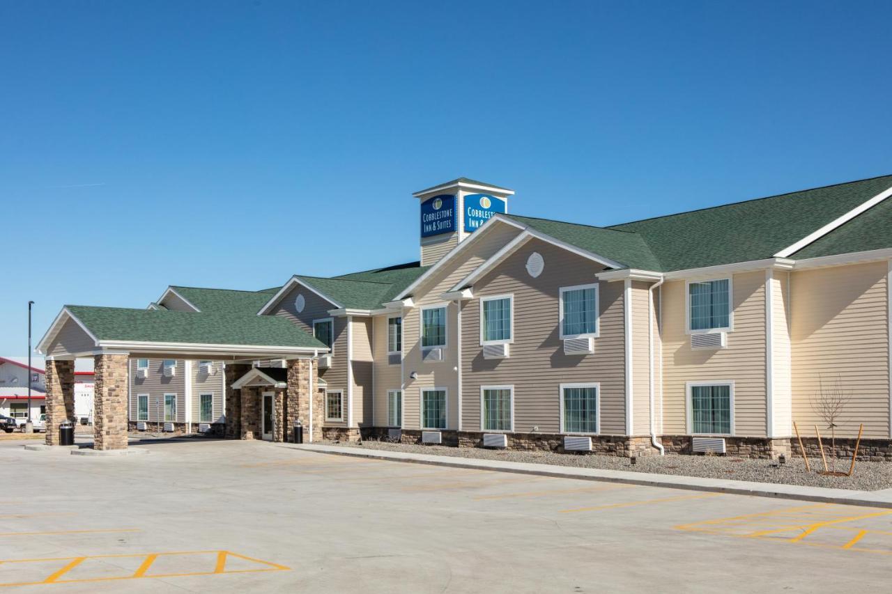 Cobblestone Inn & Suites - Pine Bluffs ภายนอก รูปภาพ