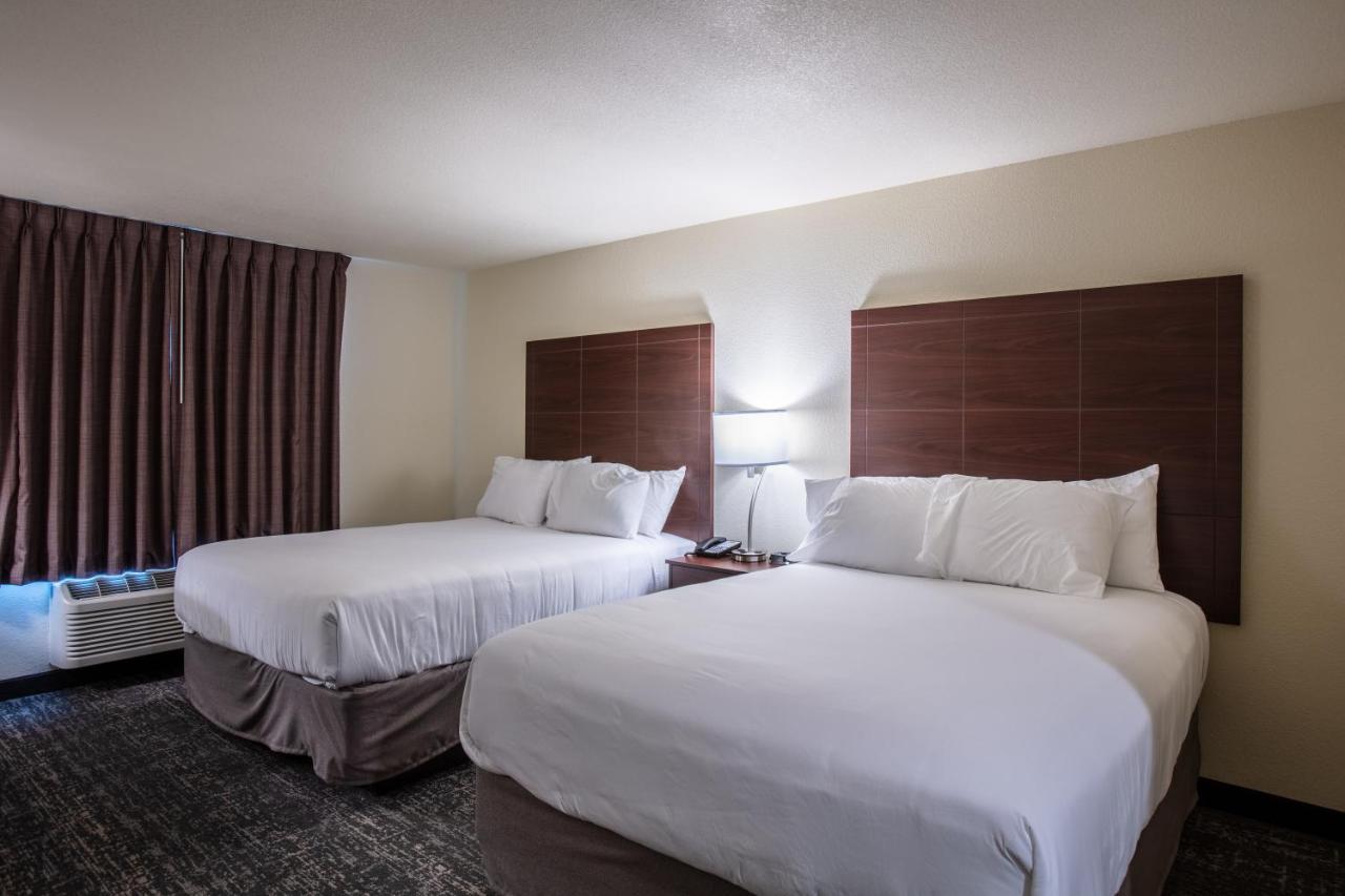 Cobblestone Inn & Suites - Pine Bluffs ภายนอก รูปภาพ